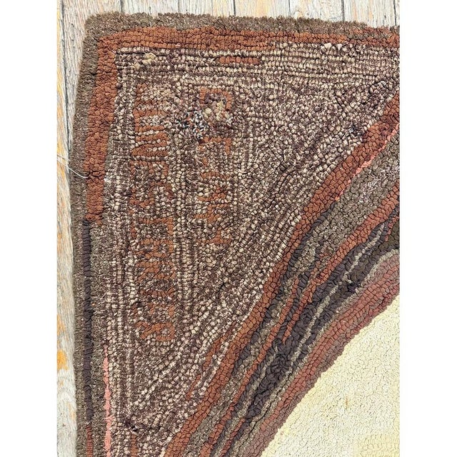 Late 19th Century 1880s Traditional Beige Antique Roses Folk Art American Hooked Knotted Wool Rug For Sale - Image 5 of 9