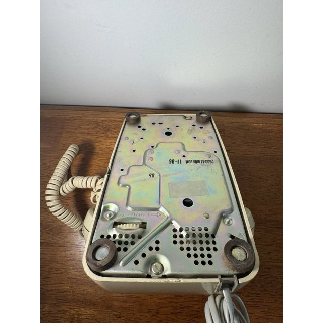 Beige 1970's Itt Beige Push Button Desk Telephone Retro Landline Phone For Sale - Image 8 of 8