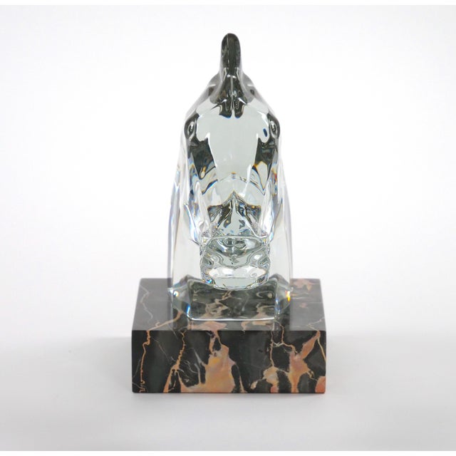 Mid-Century Modern Hand-Carved Rock Crystal Equo Case Horse Head / Marble Base Sculpture For Sale - Image 3 of 12