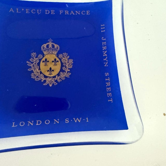 French Vintage Al' Ecu De France London Sw1 Ashtray Cobalt Blue For Sale - Image 3 of 6