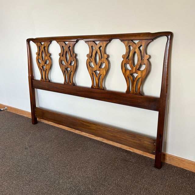 Henkel Harris Virginia Galleries Solid Mahogany Queen Size Headboard This is for the headboard only. (Bolts not included)...