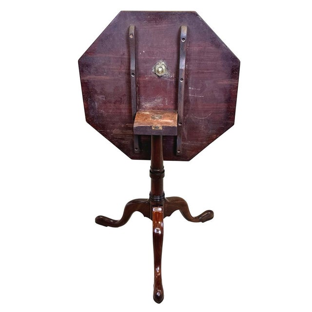 Wood Georgian Octagonal Wine Table in Mahogany, 1760 For Sale - Image 7 of 11