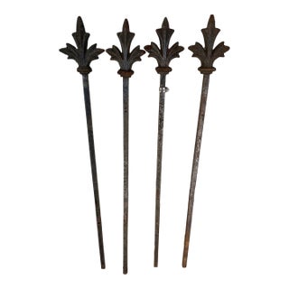 Late 19th Century Victorian Fleur-De-Lis or Starburst Topped Fence Posts - Set of 4 For Sale