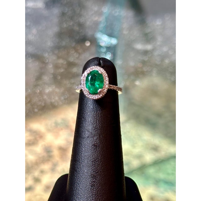 Green 2.5 Carat Oval Natural Zambian Emerald & 1.25ct Diamond Ring 14 Karat White Gold For Sale - Image 8 of 8