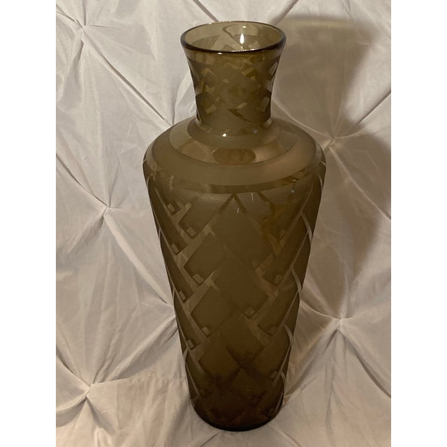 This Daum Nancy Vase Is an Authentic Art Deco Piece Originating From France, Typically Dating to Circa 1930. For Sale - Image 6 of 8