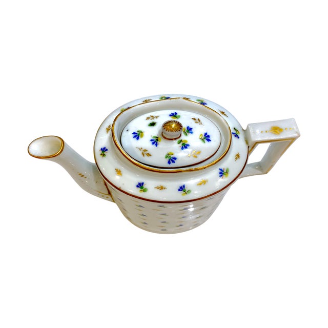 French Exquisite 18th/19th Century French Porcelain Teapot Decorated With Cornflower and Gold Leaves Pattern, Possibly Dihl Et Guérhard For Sale - Image 3 of 18