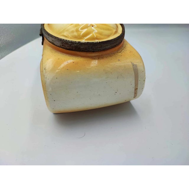 Art deco ceramic chocolate box Czechoslovakia, dimensions height 13 cm, width 21 cm, depth 12 cm.