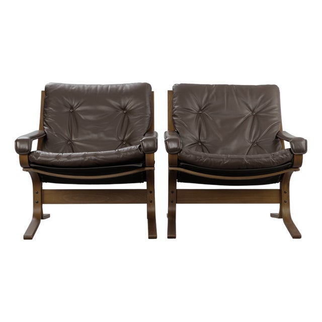 Vintage Siesta Chairs and Ottoman in Brown Leather and Plywood by Ingmar Relling for Westnofa, 1960s, Set of 3 For Sale