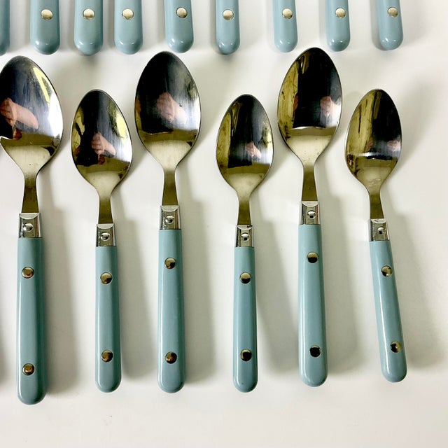 1970s Vintage Boho Chic Contemporary Stainless Steel French Blue Handle Flatware - Set of 20, Service for 4 For Sale - Image 6 of 11