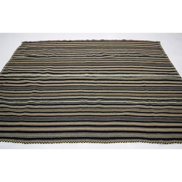 Contemporary 1960s Vintage Striped Turkish Kilim Rug- 6′ × 8′3″ For Sale - Image 3 of 7