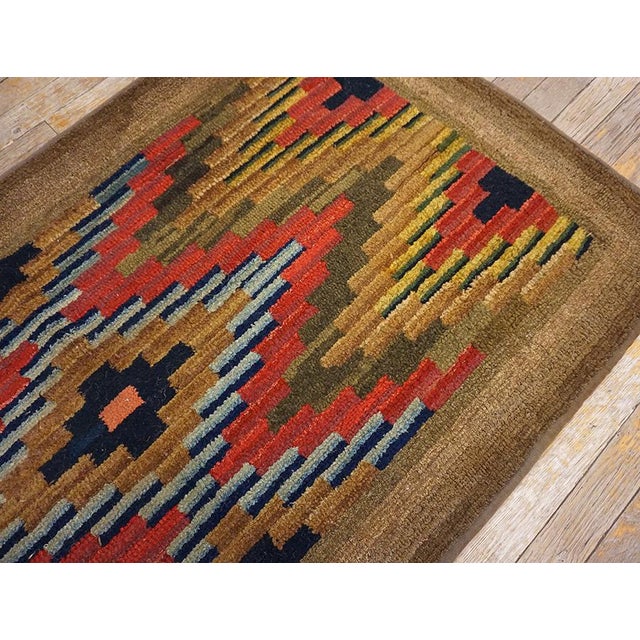 Marvelous Brown Color With Eminent Symmetrical Design Antique American Hooked Rug For Sale In New York - Image 6 of 11