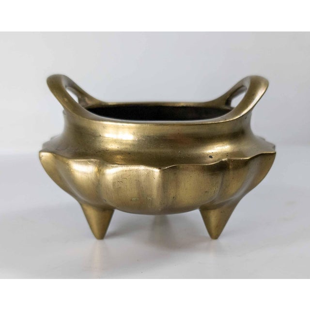 Chinese 18th or 19th Century Chinese Bronze Tripod Lobed Censer Probably Daoguang Period For Sale - Image 3 of 18