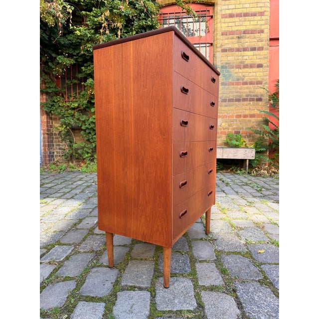 Teak Chest of Drawers with Recessed Handles from Kværndrup Møbelfabrik For Sale - Image 3 of 11