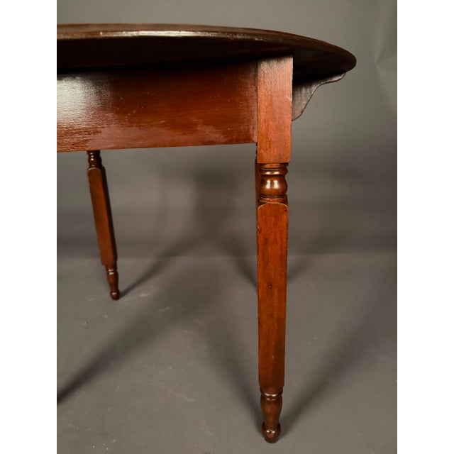 Late 19th Century American Round Dining Table, Circa 1890 For Sale - Image 9 of 12