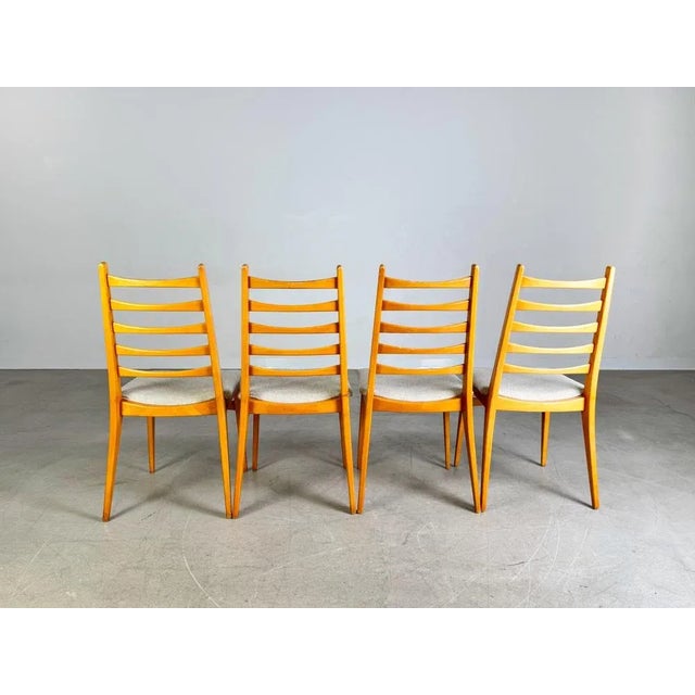 Mid-Century Modern Vintage Chairs in Bouclé, 1960s, Set of 4 For Sale - Image 3 of 12