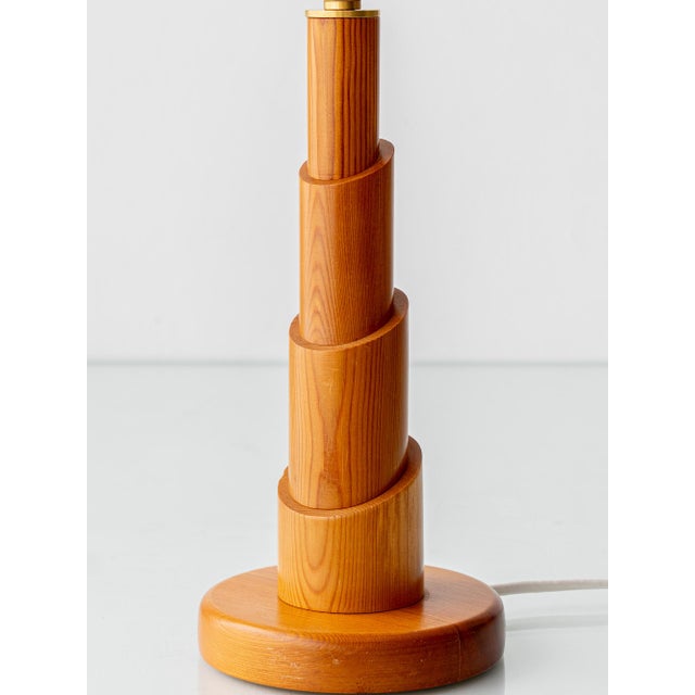 Wood Scandinavian Modern Sculptural Solid Pine Table Lamp, 1970s For Sale - Image 7 of 14