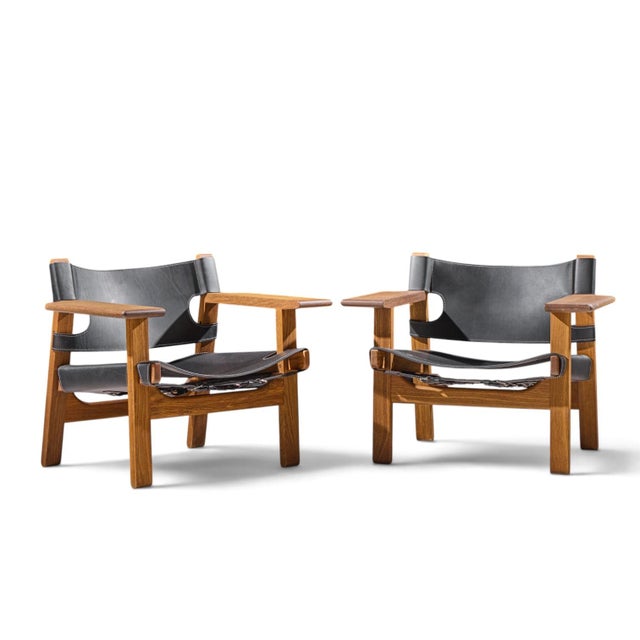 Børge Mogensen for Fredericia Mid Century Oak and Leather Spanish Chairs - Pair Each chair measures: 32.5 wide x 24 deep x...