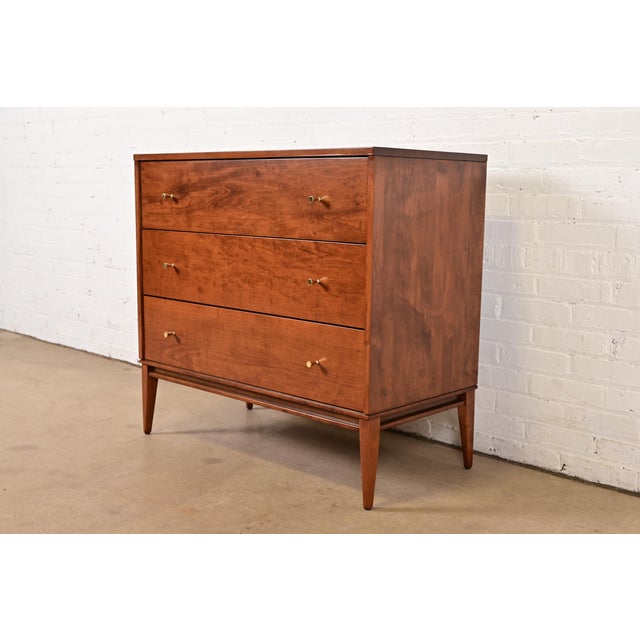 Mid-Century Modern Paul McCobb Planner Group Solid Birch Dresser or Chest of Drawers, Newly Refinished For Sale - Image 3 of 15