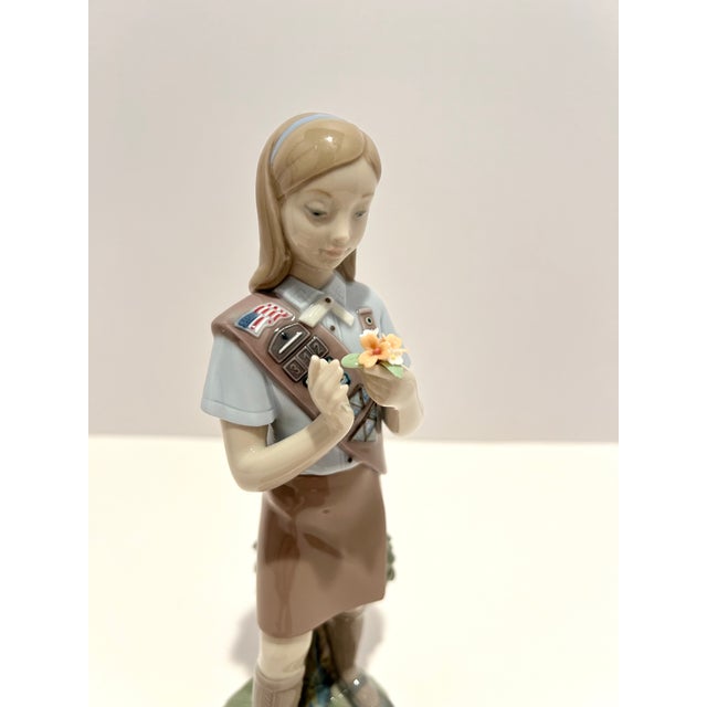 Lladro Year of the Girl / Girl Scout Brownie Porcelain Figurine For Sale - Image 12 of 15