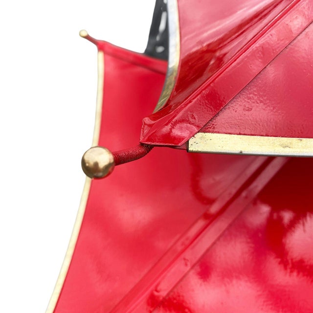 1950s Mid-Century Modern Pagoda Enameled Red Metal & Gold-Tone Tole Chinoiserie Chandelier For Sale - Image 14 of 18