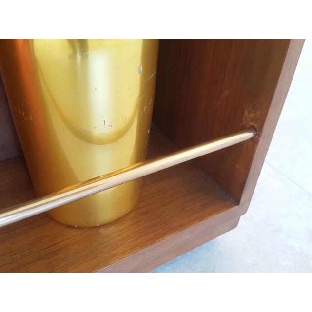 Italian Walnut Coffee Table from Bernini, 1960s For Sale - Image 15 of 18