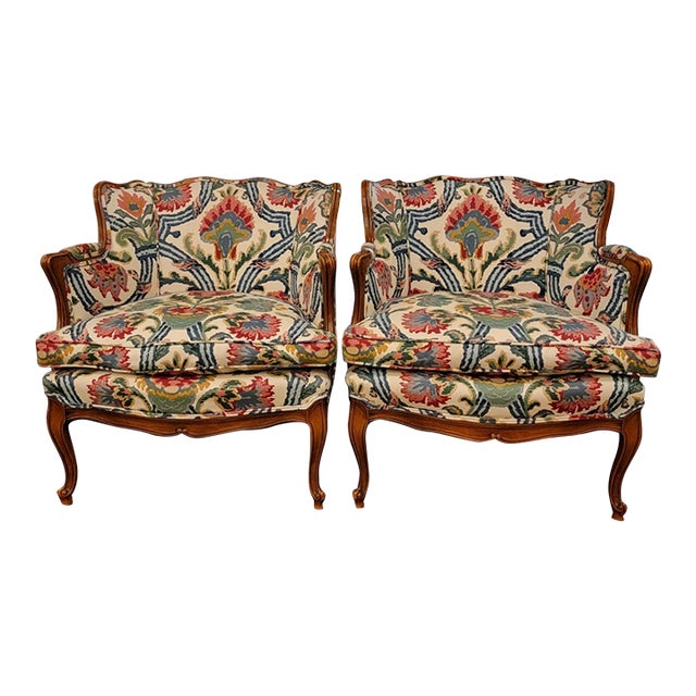 Vintage Pair of French Louis XV Style Beautifully Upholstered Bergere Chairs For Sale