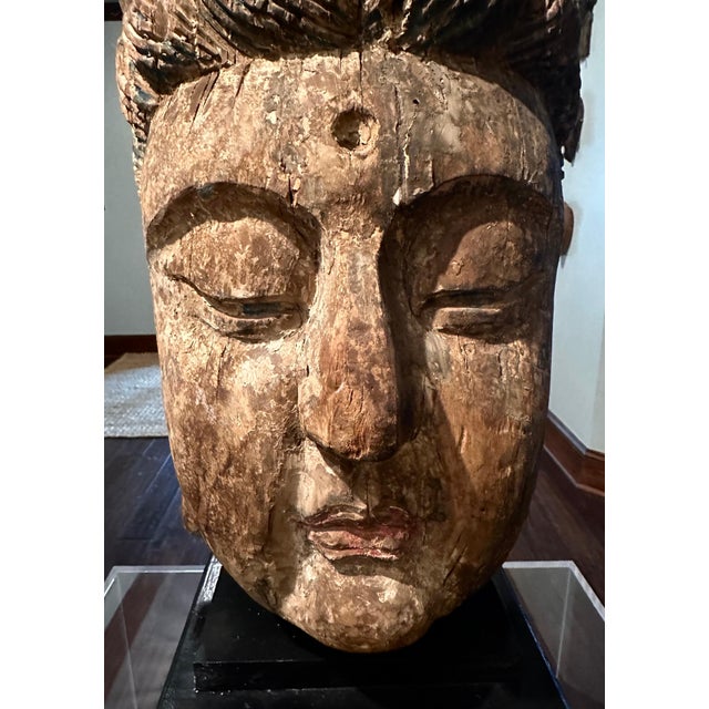 Chinese Large Wood Sculpture of Boddhisatva Head Ming Dynasty For Sale - Image 3 of 17