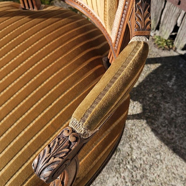 Antique French Armchairs in Walnut, 1900s, Set of 2 For Sale - Image 13 of 18