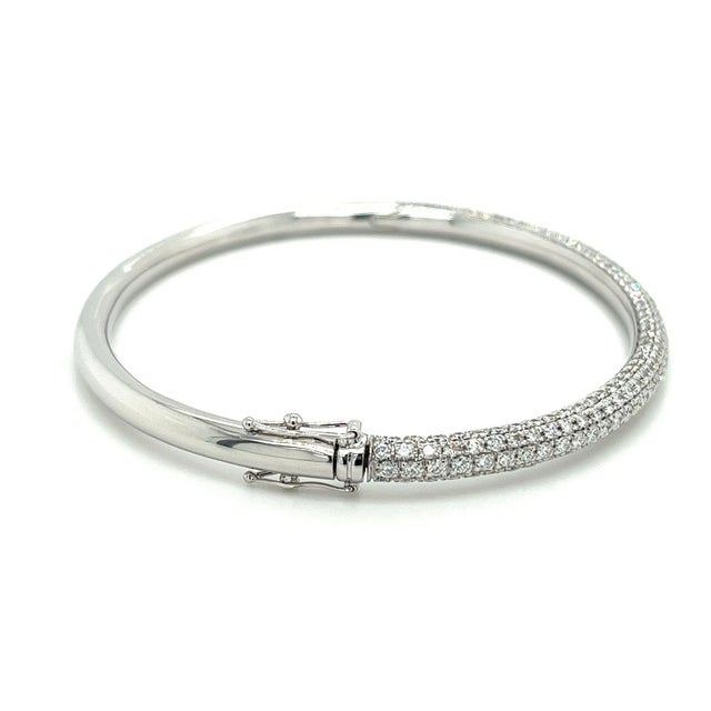 18K White Gold 3.7 Carat Round Cut Micro Pave Natural Diamond Bangle Bracelet For Sale In Miami - Image 6 of 8