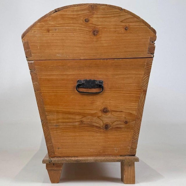 2000 - 2009 Antique English Pine Dome-Top Storage Chest, 1800s For Sale - Image 5 of 12