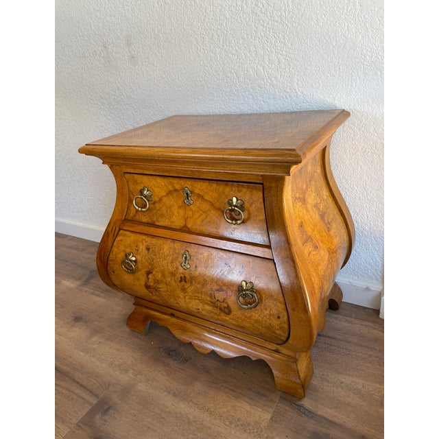 American 1960s American of Martinsville Olive Ash Burl "Bombe" Nightstand – Authentic Vintage For Sale - Image 3 of 10