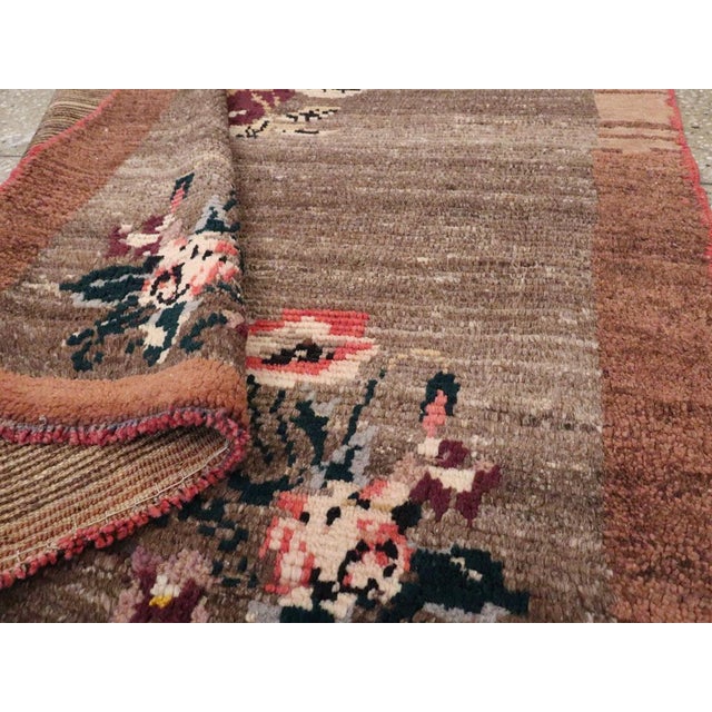 Galerie Shabab Collection Mid-20th Century Turkish Anatolian Throw Rug For Sale In New York - Image 6 of 6