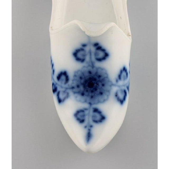 Antique Meissen Hand-Painted Porcelain Miniature Slipper, Germany For Sale - Image 5 of 7