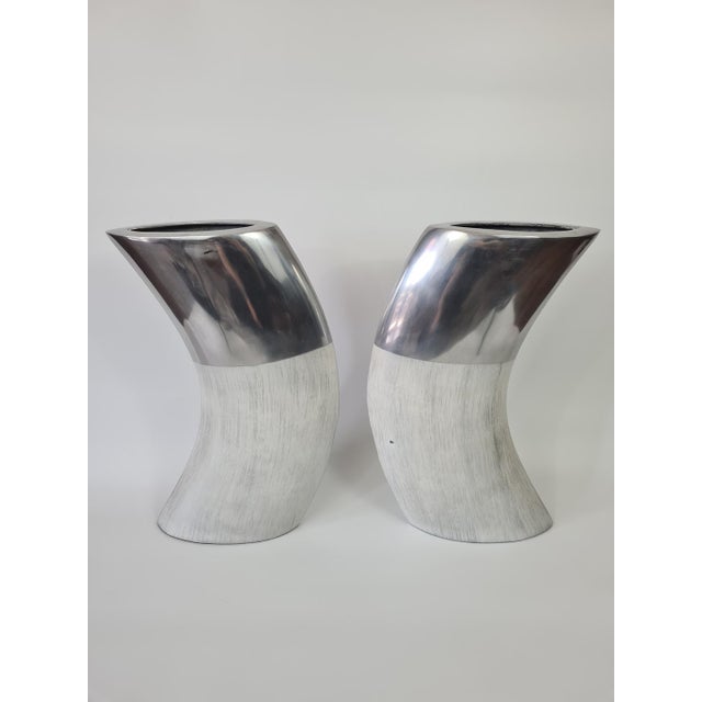 2000 - 2009 Vases in Aluminum and Ceramic from Ventura Living, 2000s, Set of 2 For Sale - Image 5 of 11