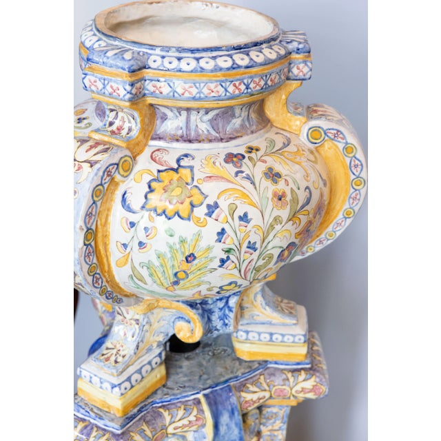 19th Century Italian Majolica Jardiniere Planter on Pedestal Stand For Sale - Image 10 of 15