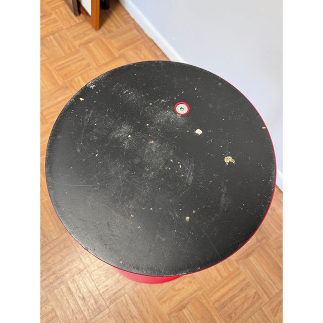 Red Powder-Coated Steel Round Side Table, Jasper Morrison Atlas Style, Sculptural Y-Fork Pedestal Base For Sale - Image 10 of 10