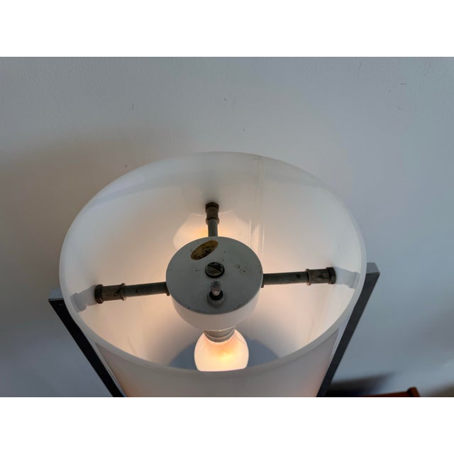 1970s Mid Century Modern Paul Mayen Design for Robert Sonneman Lucite and Chrome Cylindrical Table Lamp For Sale - Image 10 of 11