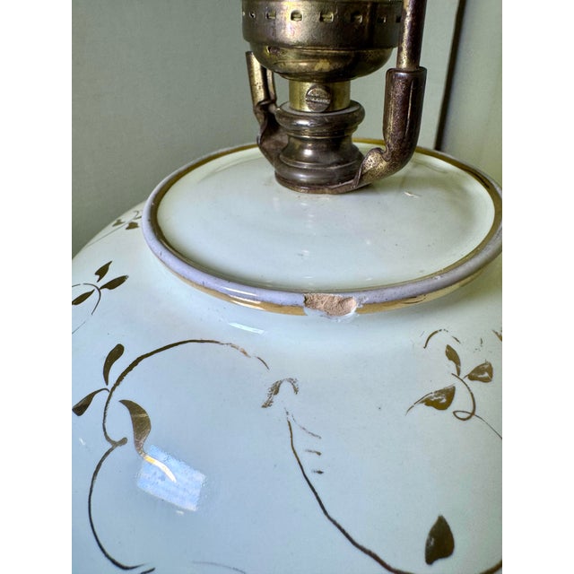 Brass Vintage Mid-Century Modern Hand-Painted Ceramic Table Lamp With Grape Leaves & Gold, Brass Base For Sale - Image 8 of 12