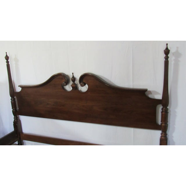 Ethan Allen 1980s Ethan Allen Georgian Court Cherry King Bed Poster Designer For Sale - Image 4 of 8