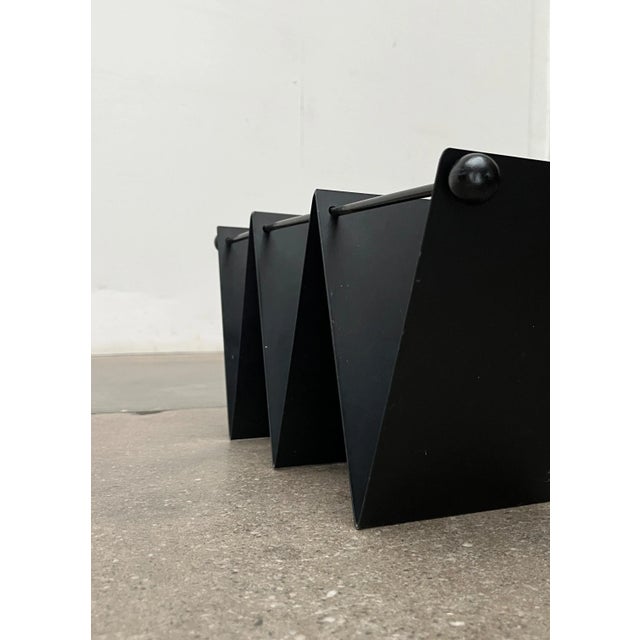 Black Italian Postmodern Metal Magazine Rack Holder, 1980s For Sale - Image 8 of 18