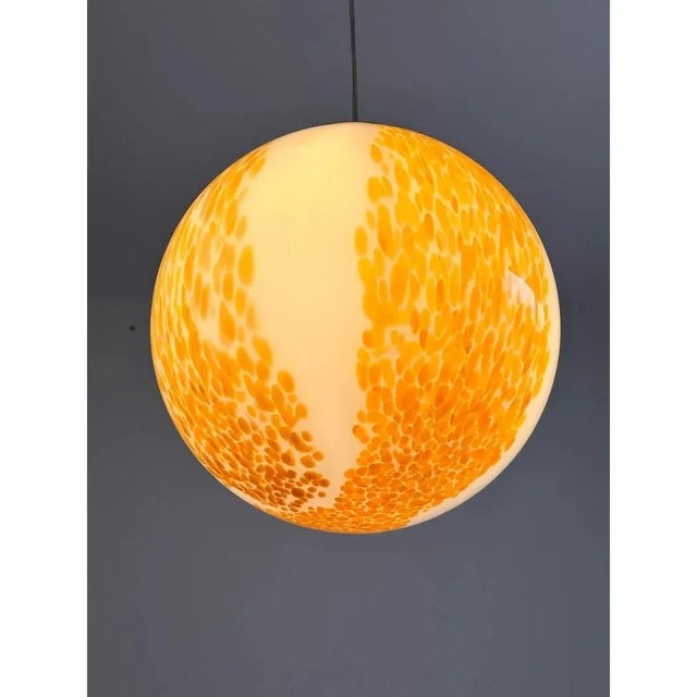 White and Amber Spots Sphere Pendant Light in Murano Glass by Simoeng For Sale - Image 4 of 10