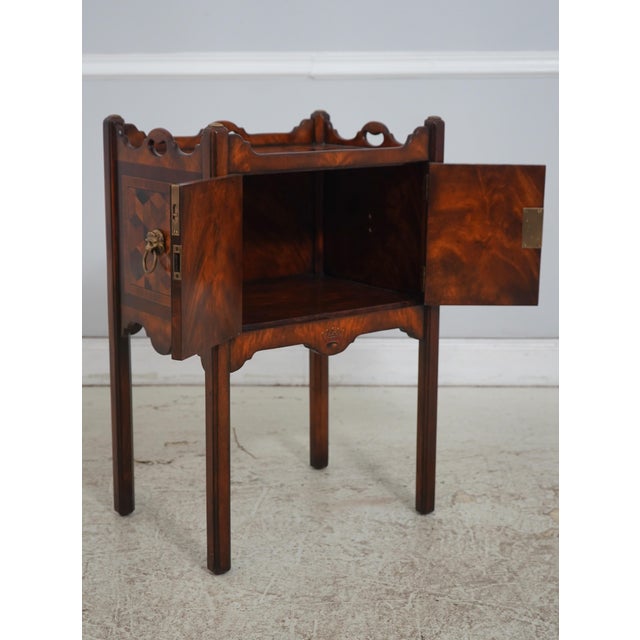 Theodore Alexander Pair Theodore Alexander Althorp Commode Nightstands For Sale - Image 4 of 18