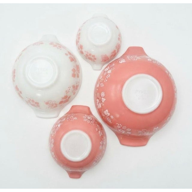 Mid-Century Modern 1960s Pyrex Gooseberry Cinderella Bowl Set of 4 For Sale - Image 3 of 7
