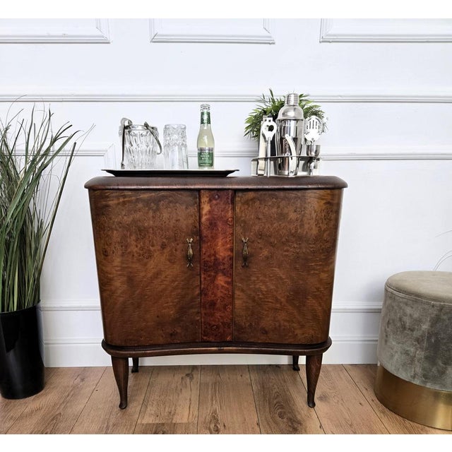 Italian Art Deco Walnut Burl and Mirror Mosaic Dry Bar Cabinet by Paolo Buffa, 1940s For Sale - Image 3 of 12