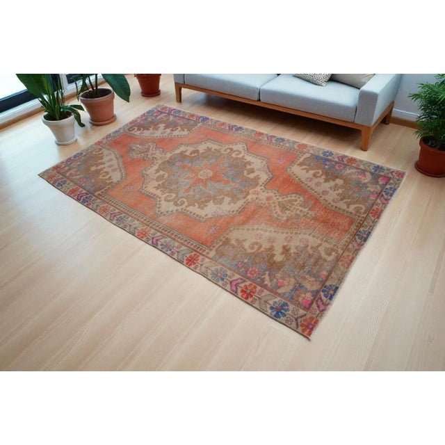 This is an authentic, hand-woven vintage Turkish rug from the 1970s. Measuring 4'3" x 7'10" (130 cm x 238 cm), this...