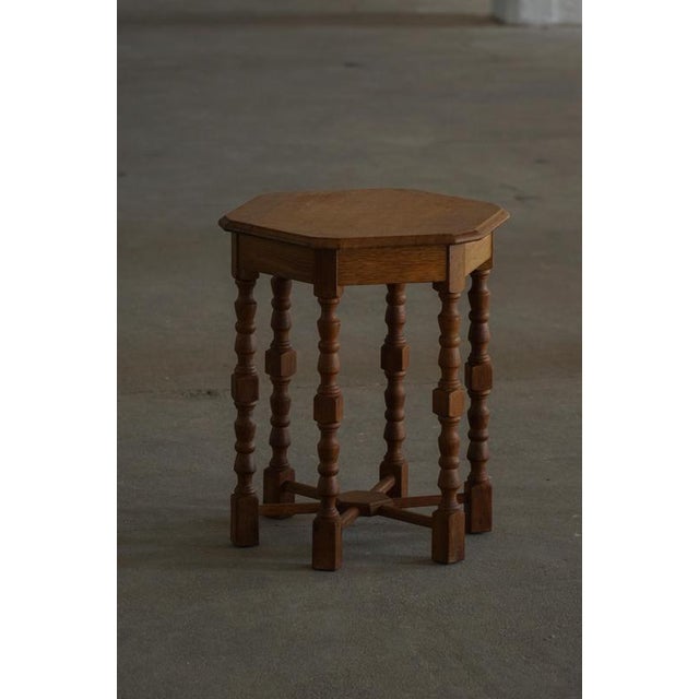 Wood Mid-Century Modern Danish Hexagon Side Table in Oak with Turned Legs, 1950s For Sale - Image 7 of 18