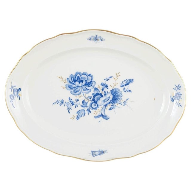 20th Century Porcelain Oval Dish with Blue Floral Motifs by Meissen, Germany For Sale - Image 5 of 5