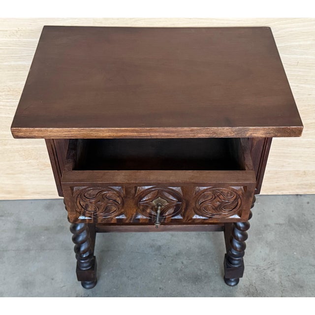 Mid 19th Century Pair of Dark Carved Spanish Nightstands with Drawer For Sale - Image 11 of 18
