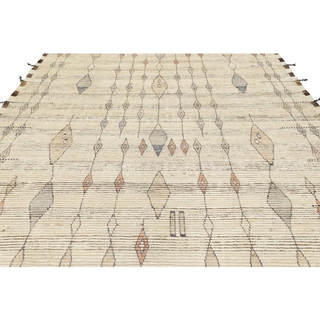 Contemporary Handmade Moroccan Style Wool Area Rug With Geometric Diamond Motifs For Sale In New York - Image 6 of 11