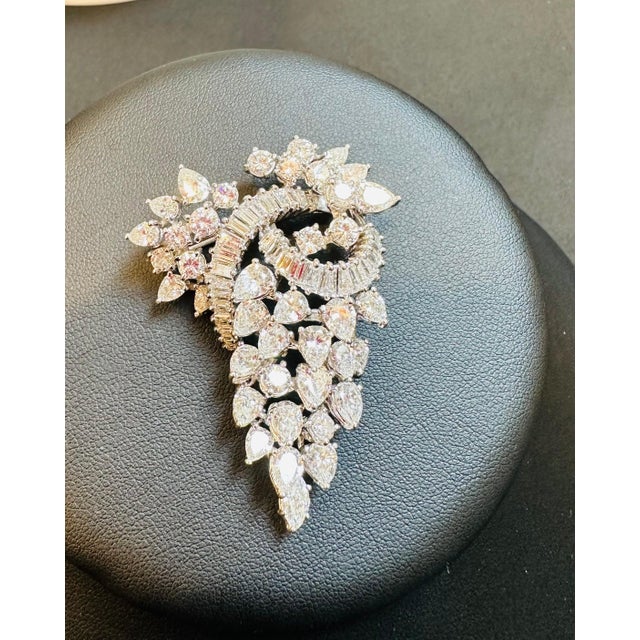 15.5ct Diamond Pear, Round & Baguette Platinum Pin / Pendant VS Quality Estate For Sale - Image 13 of 18